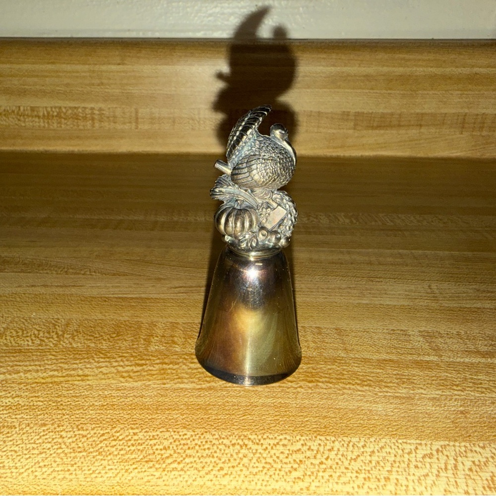 vintage Reed &‎ Barton silverplate Thanksgiving bell from 1981